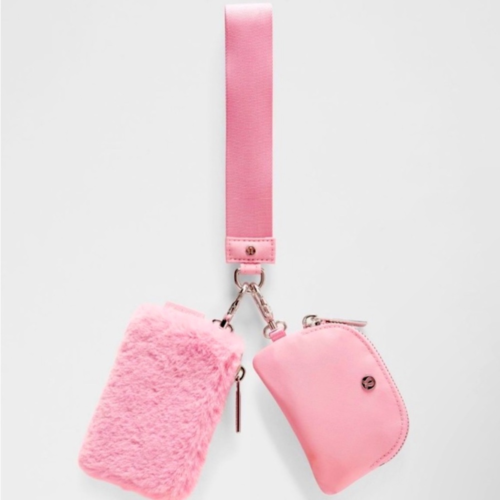 NWTs Lululemon Dual Pouch Wristlet Pink Plush Fleece